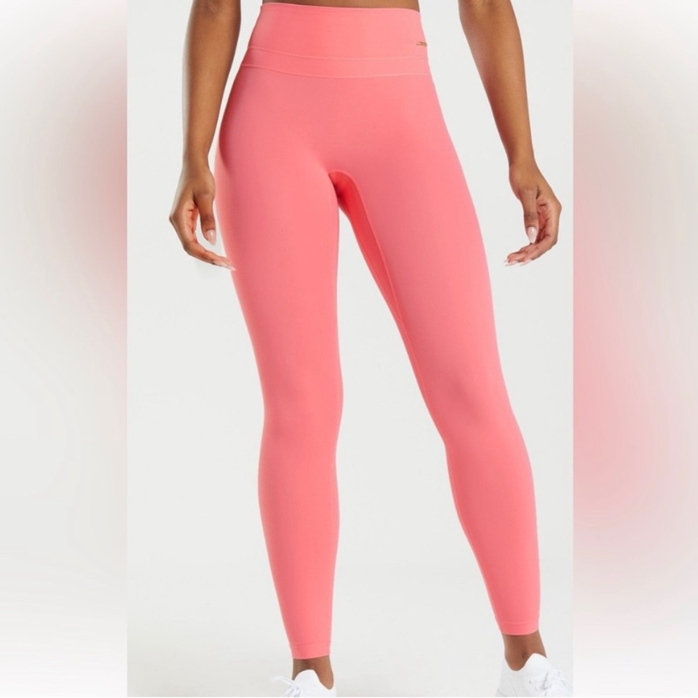 GymShark Whitney high rise workout leggings